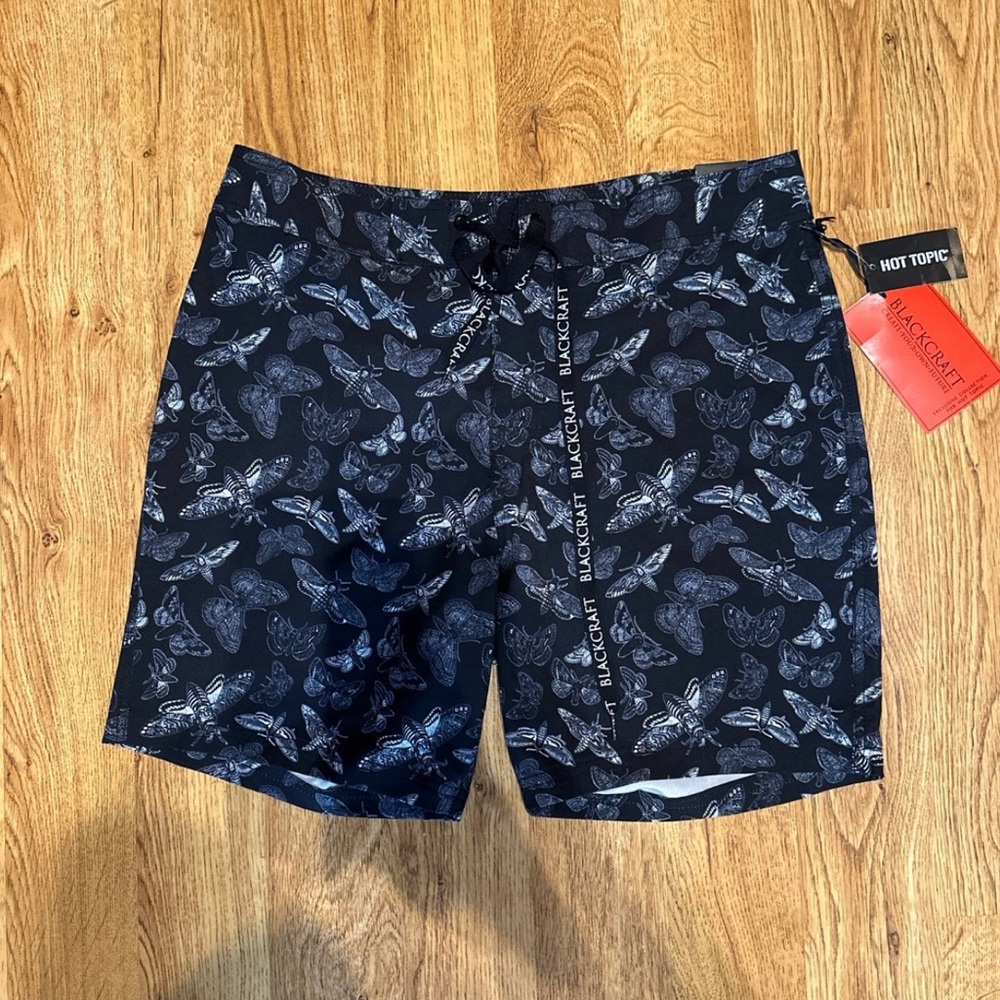 Blackcraft Cult Swim Trunks Moths Black and White Hot Topic Size 32 Medium